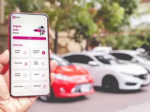 capa carros estacionados app neo seguro mais barato