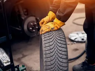 capa borracheiro com pneu remold