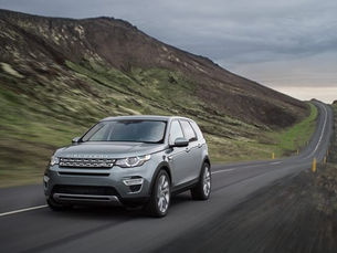 capa carro com seguro aprova de imprevistos na estrada